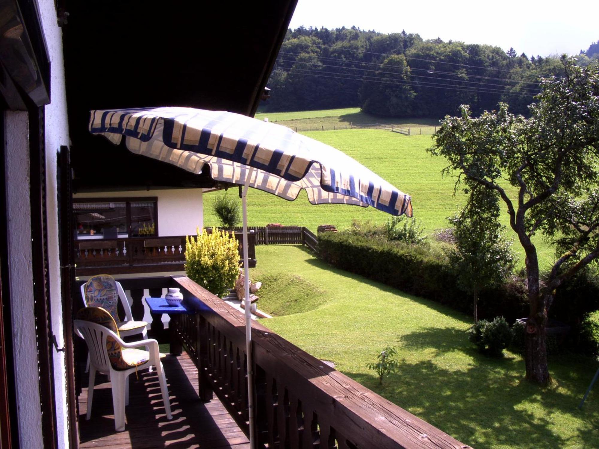 Apartamento Haus Berggruss Inkl. Chiemgaukarte Ruhpolding Exterior foto